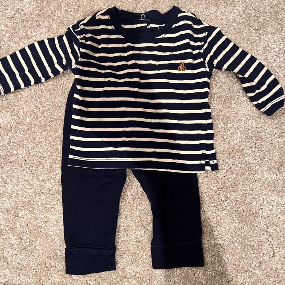 GAP BABY OUTFIT